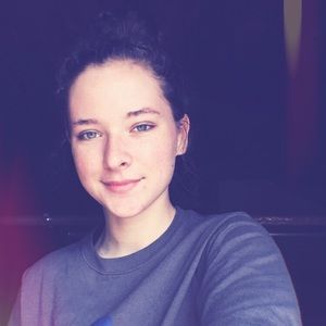 Meet your Posher, Chloe